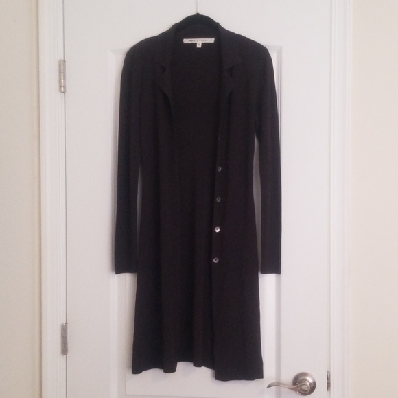 Sweater - Picture 1 of 5